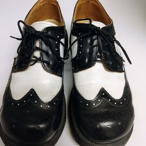 Doc Martens Spectator Oxfords